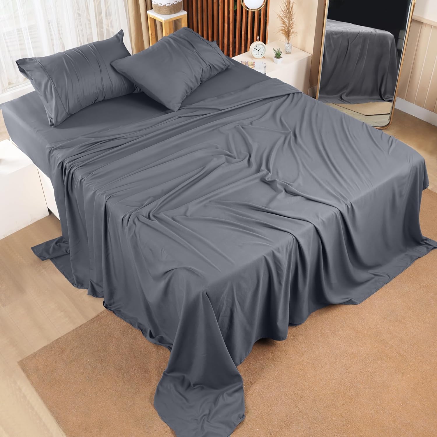 Cymak Bedding Bed Sheet Set - 4 Piece Queen Bedding - Soft Brushed Microfiber Fabric - Shrinkage & Fade Resistant - Easy Care